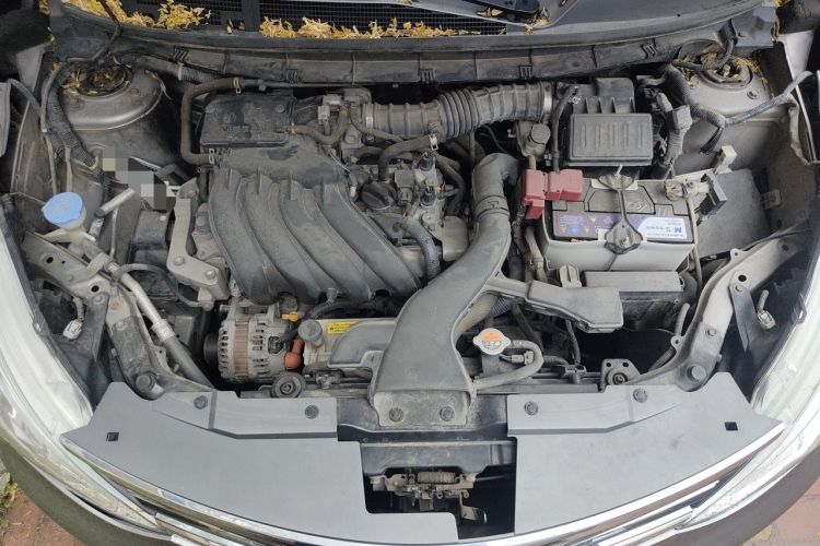 Used Nissan Livina 2013 1.6XE CVT Comfort Edition Engine Bay