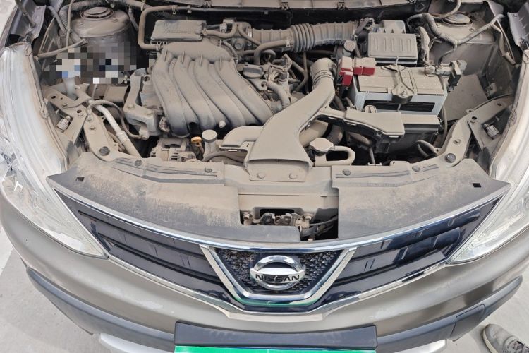 Used Nissan Livina 2013 Jingrui 1.6XL Manual Comfort Edition Engine Bay