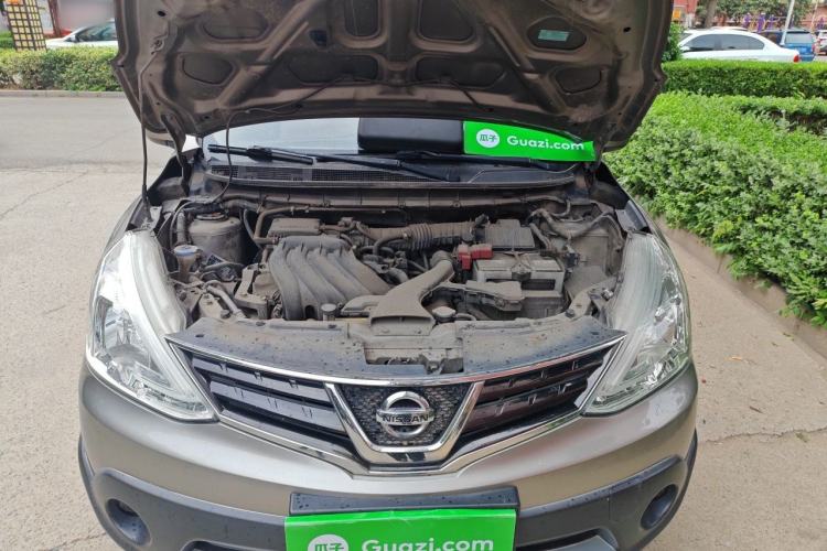 Used Nissan Livina 2013 Jingrui 1.6XL Manual Comfort Edition Engine Bay