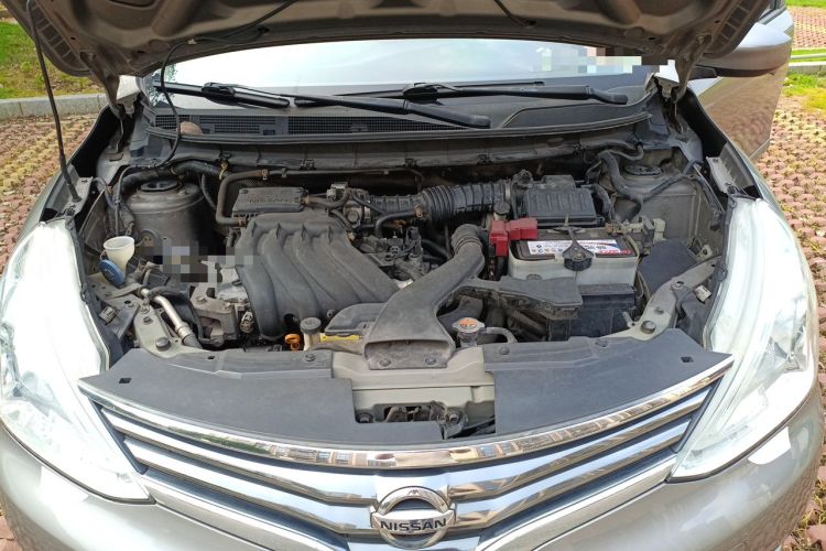 Used Nissan Livina 2013 1.6XL Manual Luxury Edition Engine Bay