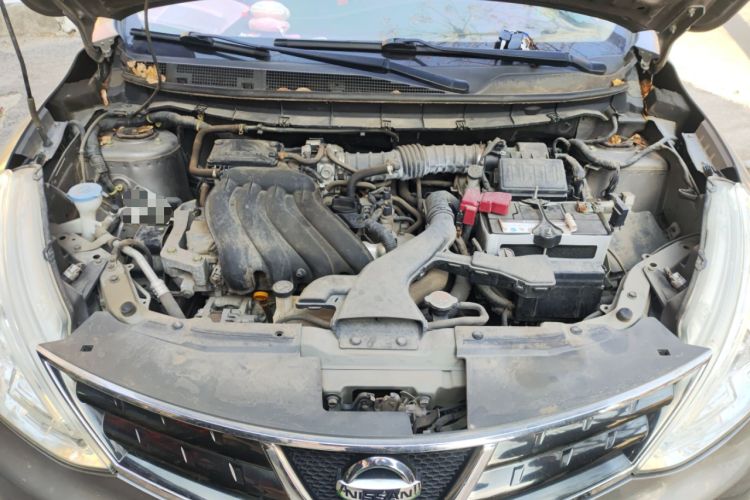 Used Nissan Livina 2013 Jingrui 1.6XL Manual Comfort Edition Engine Bay