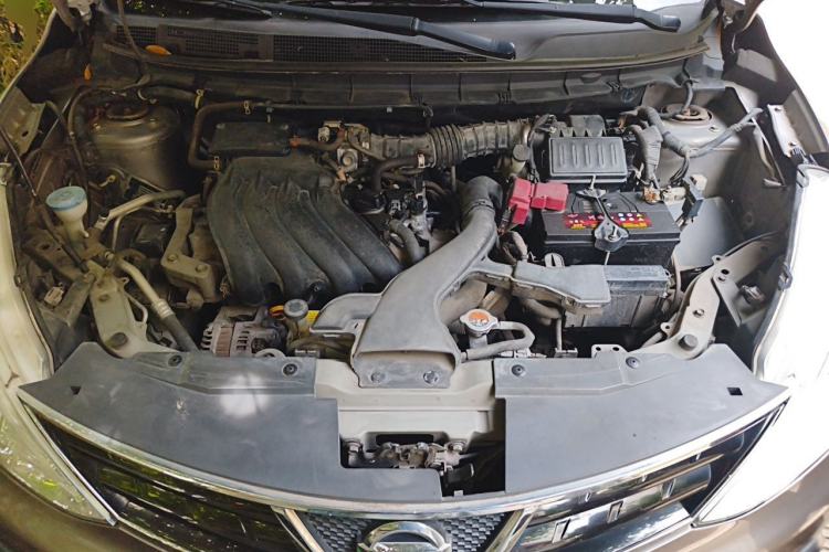 Used Nissan Livina 2013 Jinrui 1.6XL CVT Comfort Edition Engine Bay