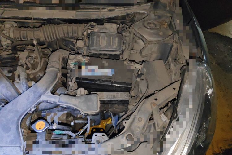 Used Nissan Livina 2013 1.6XE Manual Comfort Edition Engine Bay Left