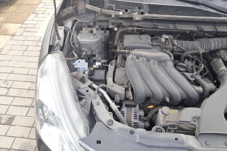 Used Nissan Livina 2013 1.6XE Manual Comfort Edition Engine Bay Right