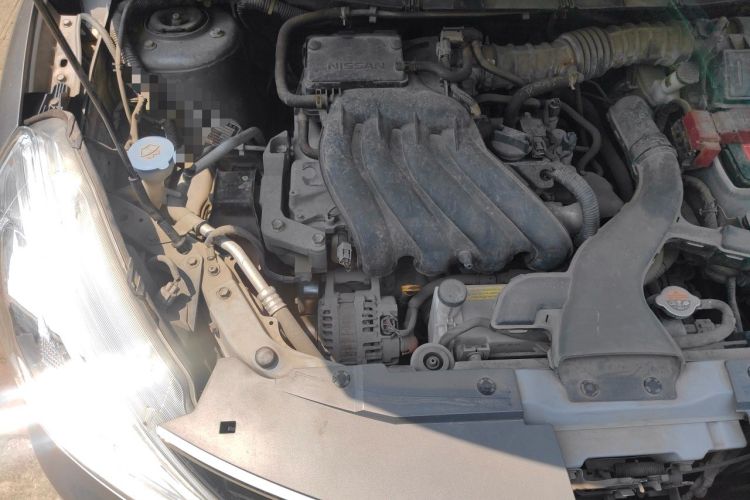 Used Nissan Livina 2013 Jinrui 1.6XL CVT Comfort Edition Engine Bay Right