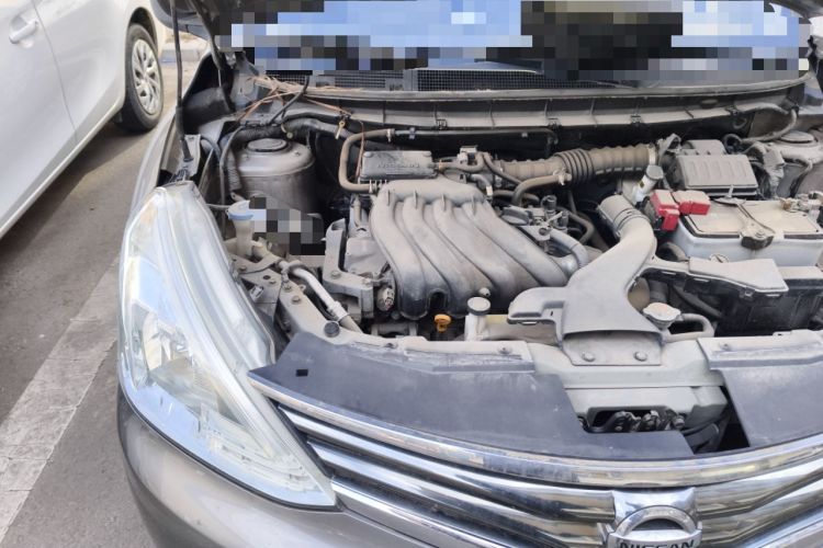 Used Nissan Livina 2013 1.6XL CVT Luxury Edition Engine Bay Right
