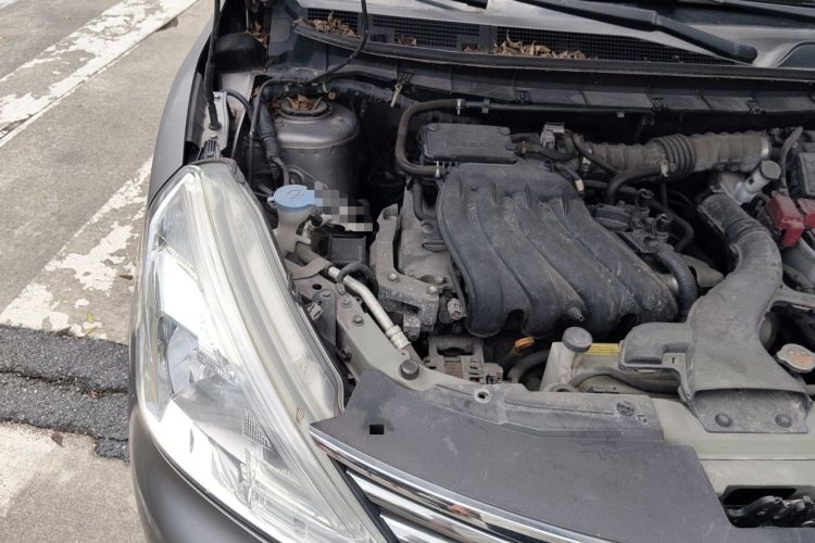 Used Nissan Livina 2013 1.6XE CVT Comfort Edition Engine Bay Right