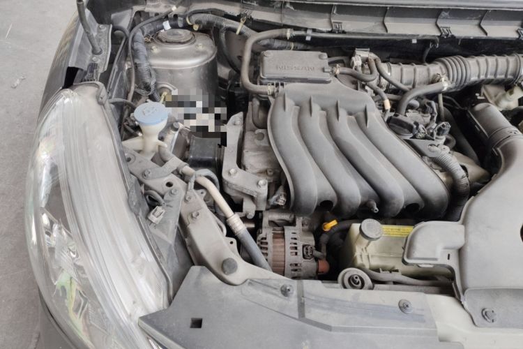 Used Nissan Livina 2013 Jinrui 1.6XL CVT Comfort Edition Engine Bay Right