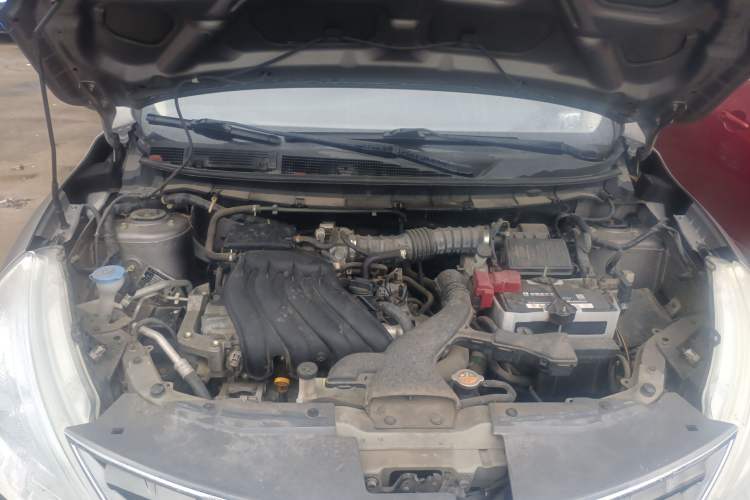 Used Nissan Livina 2013 Jinrui 1.6XL CVT Comfort Edition Engine Bay