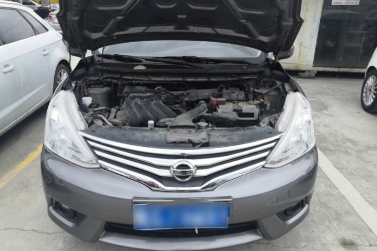 Used Nissan Livina 2013 1.6XE CVT Comfort Edition Engine Bay
