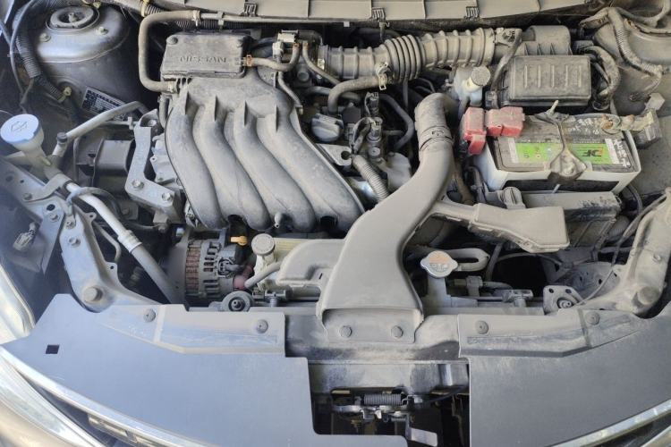 Used Nissan Livina 2013 Jingrui 1.6XL Manual Comfort Edition Engine Bay