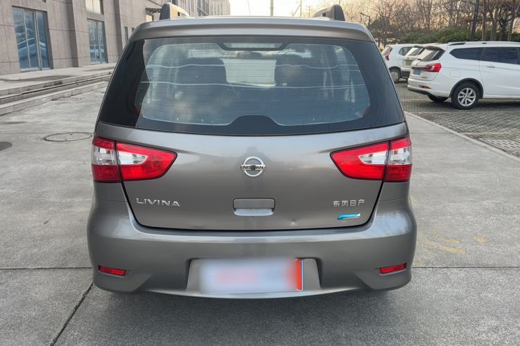 Used Nissan Livina 2013 1.6XE Manual Comfort Edition Exterior 5