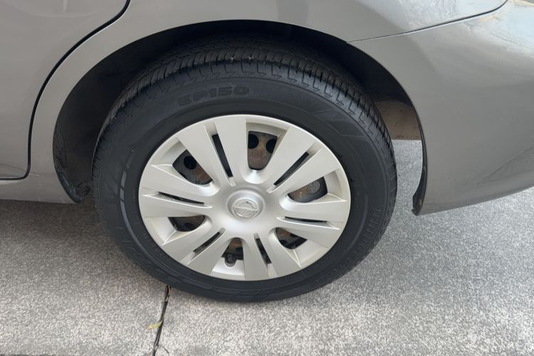 Used Nissan Livina 2013 1.6XE Manual Comfort Edition Exterior 6