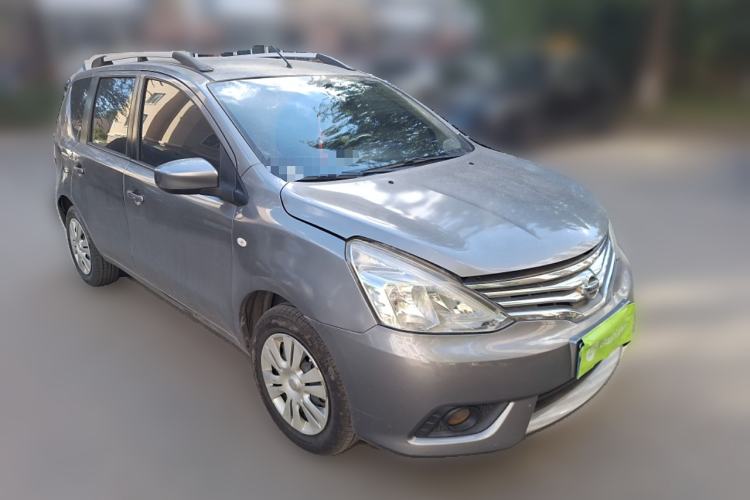 Used Nissan Livina 2013 1.6XE CVT Comfort Edition Front Right 45 Deg