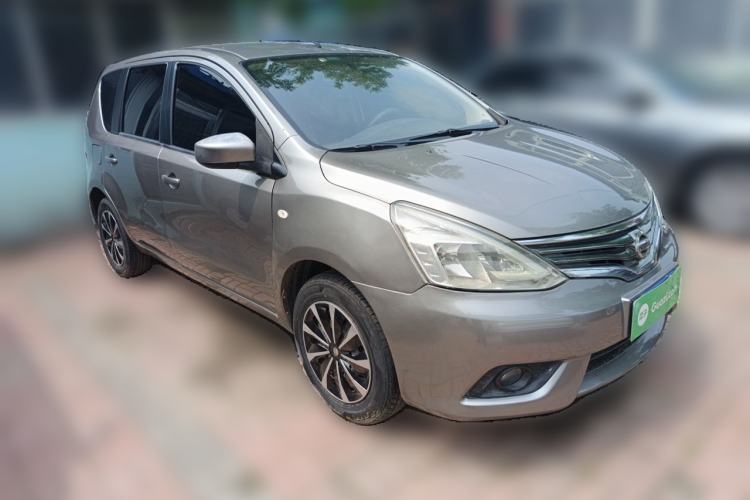 Used Nissan Livina 2013 1.6XE CVT Comfort Edition Front Right 45 Deg