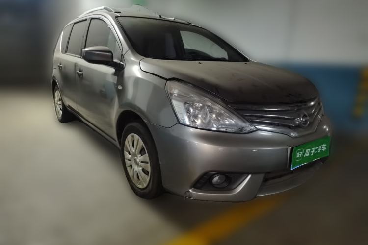 Used Nissan Livina 2013 1.6XE Manual Comfort Edition Front Right 45 Deg