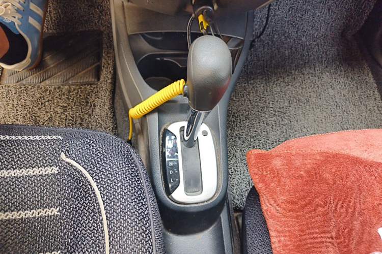 Used Nissan Livina 2013 Jinrui 1.6XL CVT Comfort Edition Gear Lever