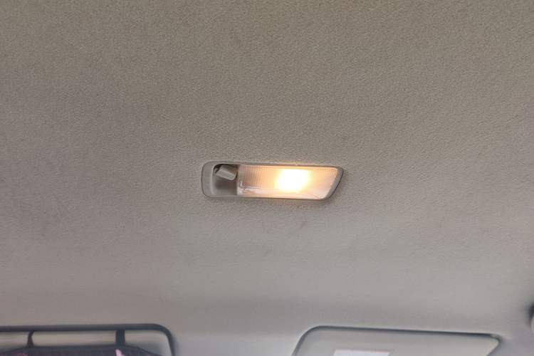 Used Nissan Livina 2013 1.6XE Manual Comfort Edition Headliner