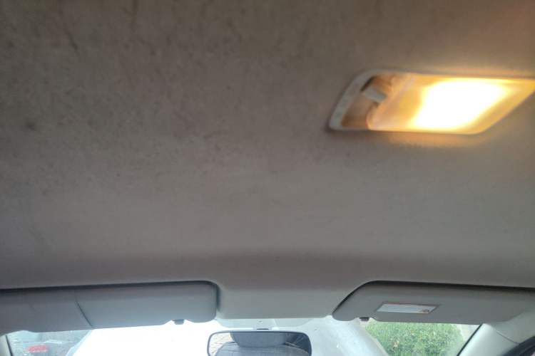 Used Nissan Livina 2013 1.6XE CVT Comfort Edition Headliner