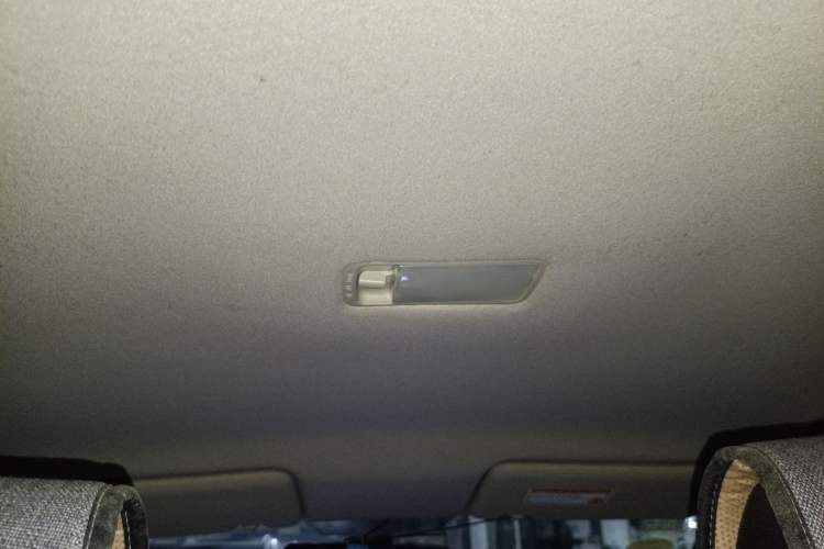 Used Nissan Livina 2013 Jingrui 1.6XL Manual Comfort Edition Headliner