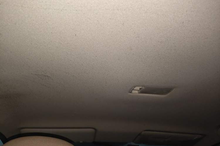 Used Nissan Livina 2013 1.6XE Manual Comfort Edition Headliner