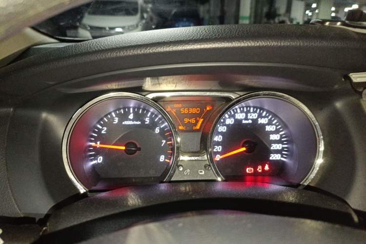 Used Nissan Livina 2013 Jingrui 1.6XL Manual Comfort Edition Instrument Cluster