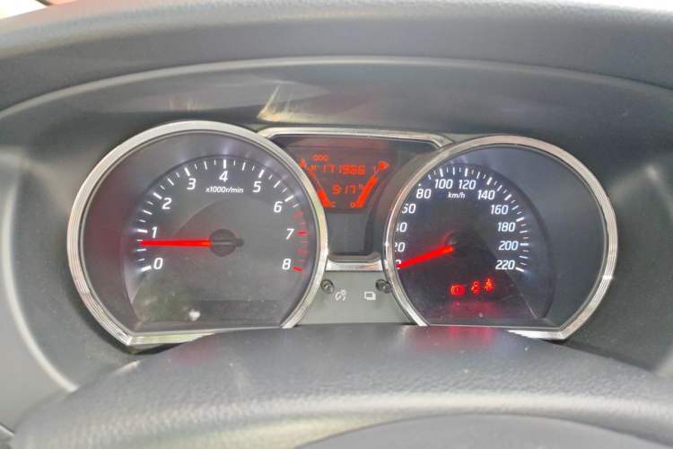 Used Nissan Livina 2013 Jingrui 1.6XL Manual Comfort Edition Instrument Cluster
