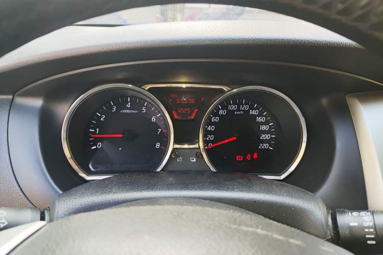 Used Nissan Livina 2013 Jingrui 1.6XL Manual Comfort Edition Instrument Cluster