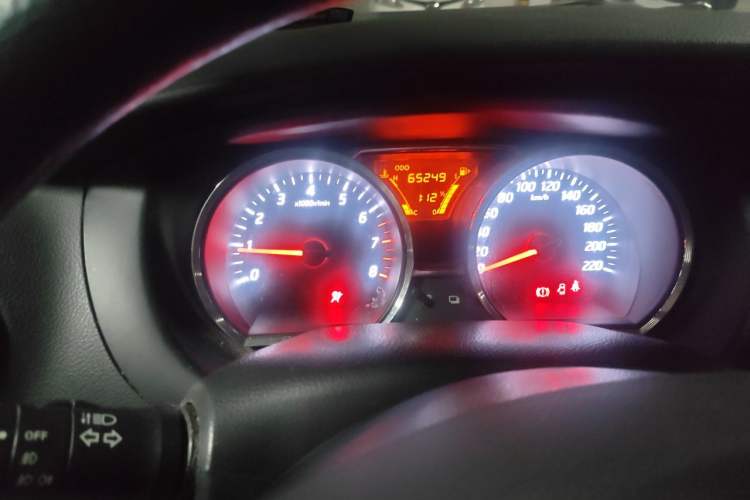 Used Nissan Livina 2013 1.6XE Manual Comfort Edition Instrument Cluster