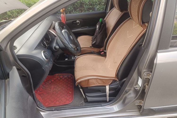 Used Nissan Livina 2013 JINRUI 1.6XV CVT Luxury Edition Left Front Seat