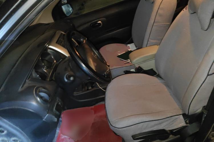 Used Nissan Livina 2013 1.6XE Manual Comfort Edition Left Front Seat