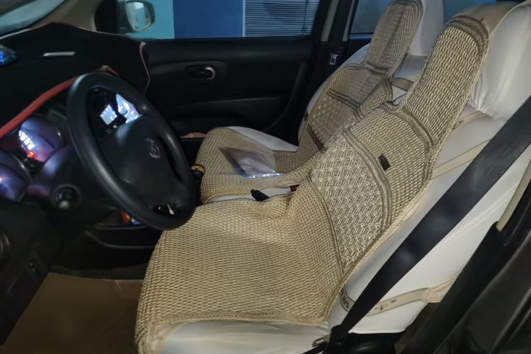 Used Nissan Livina 2013 1.6XE Manual Comfort Edition Left Front Seat