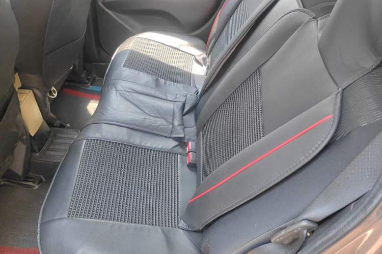 Used Nissan Livina 2013 Jinrui 1.6XL CVT Comfort Edition Left Rear Seat