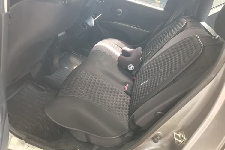 Used Nissan Livina 2013 Jingrui 1.6XL Manual Comfort Edition Left Rear Seat