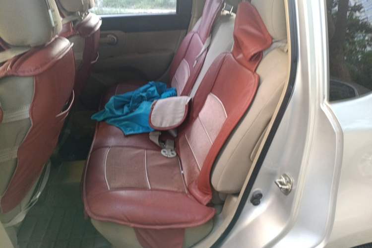 Used Nissan Livina 2013 1.6XE Manual Comfort Edition Left Rear Seat