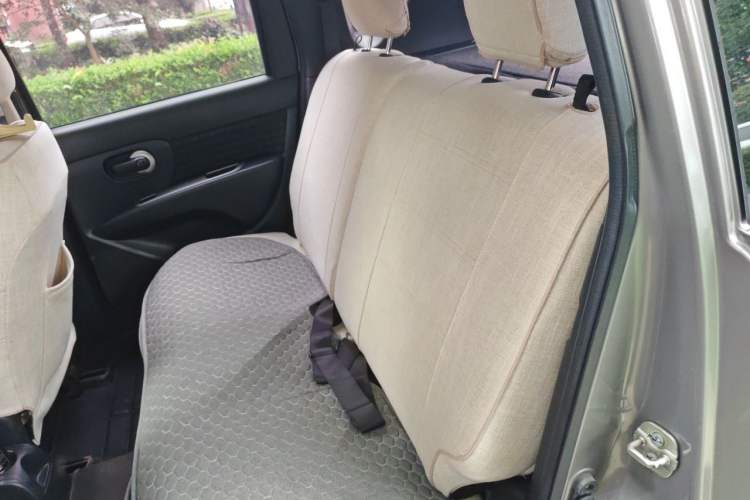Used Nissan Livina 2013 Jingrui 1.6XL Manual Comfort Edition Left Rear Seat