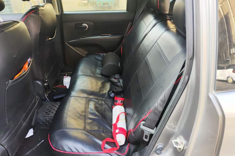 Used Nissan Livina 2013 Jingrui 1.6XL Manual Comfort Edition Left Rear Seat