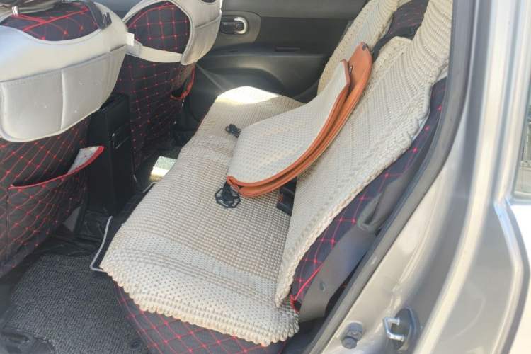 Used Nissan Livina 2013 1.6XE Manual Comfort Edition Left Rear Seat