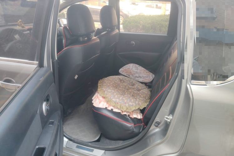 Used Nissan Livina 2013 1.6XE Manual Comfort Edition Left Rear Seat