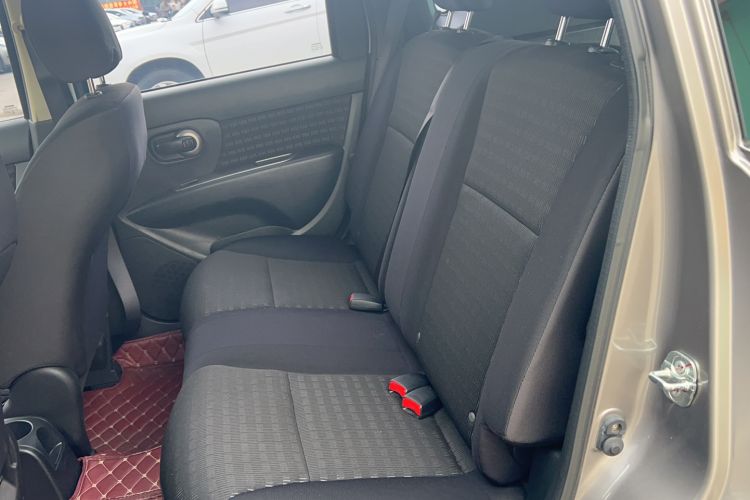 Used Nissan Livina 2013 JINRUI 1.6XV CVT Luxury Edition Left Rear Seat