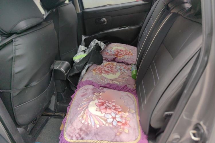 Used Nissan Livina 2013 Jingrui 1.6XL Manual Comfort Edition Left Rear Seat