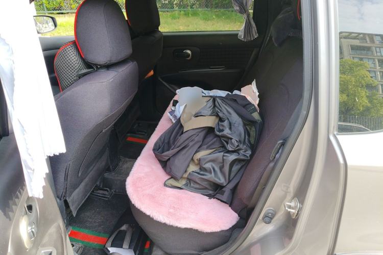 Used Nissan Livina 2013 Jingrui 1.6XL Manual Comfort Edition Left Rear Seat