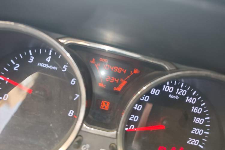Used Nissan Livina 2013 Jinrui 1.6XL CVT Comfort Edition Odometer Close Up