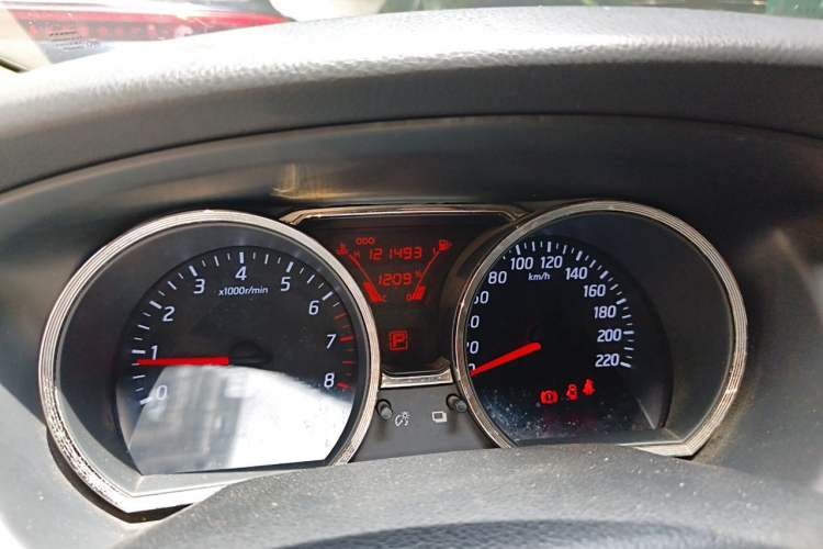 Used Nissan Livina 2013 Jinrui 1.6XL CVT Comfort Edition Odometer Close Up
