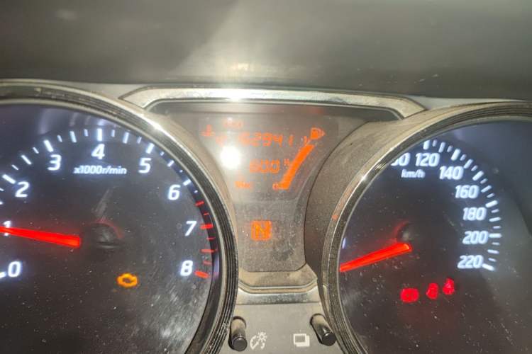 Used Nissan Livina 2013 Jinrui 1.6XL CVT Comfort Edition Odometer Close Up