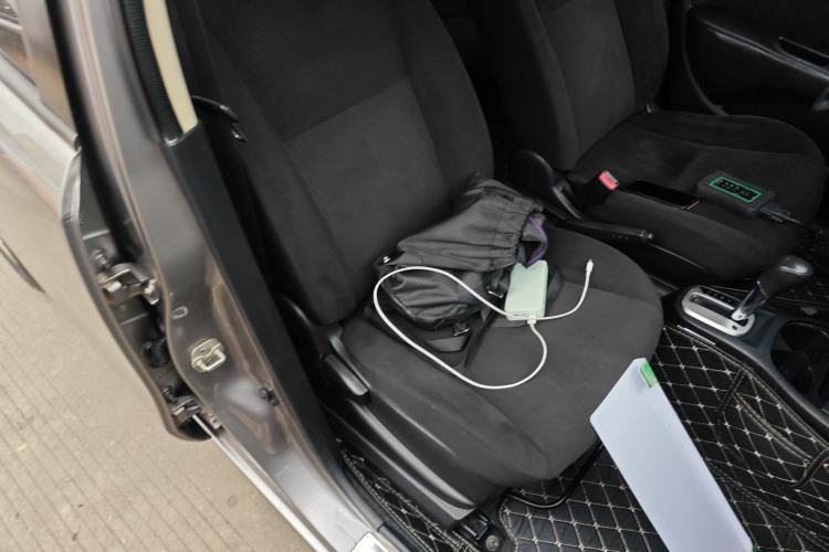 Used Nissan Livina 2013 1.6XE CVT Comfort Edition Right Front Seat