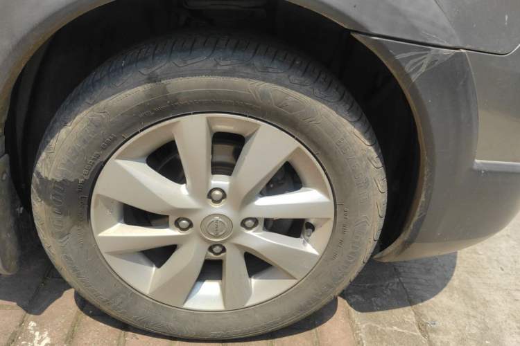 Used Nissan Livina 2013 Jinrui 1.6XL CVT Comfort Edition Right Front Wheel Hub