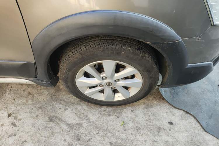 Used Nissan Livina 2013 Jingrui 1.6XL Manual Comfort Edition Right Front Wheel Hub