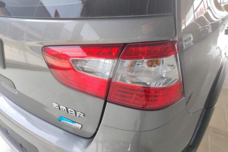 Used Nissan Livina 2013 Jinrui 1.6XL CVT Comfort Edition Right Rear Taillight