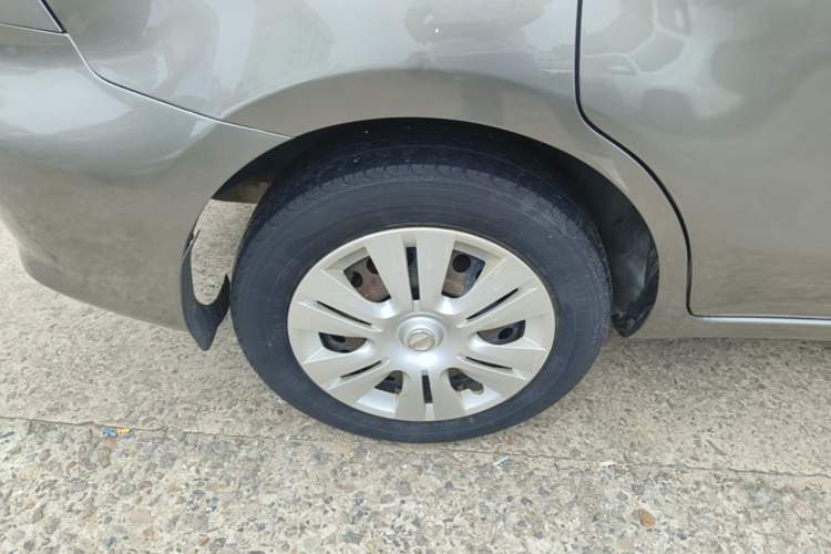 Used Nissan Livina 2013 1.6XE CVT Comfort Edition Right Rear Wheel Hub